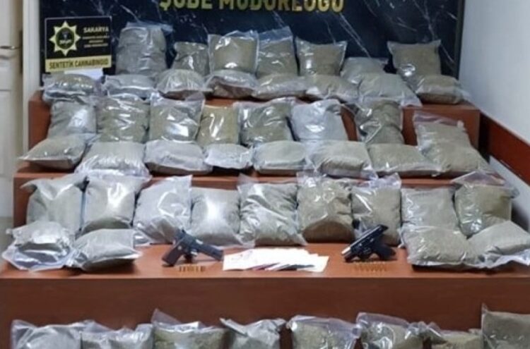 Polis ve jandarmadan 41 ilde narkotik operasyonu! 434 gözaltı