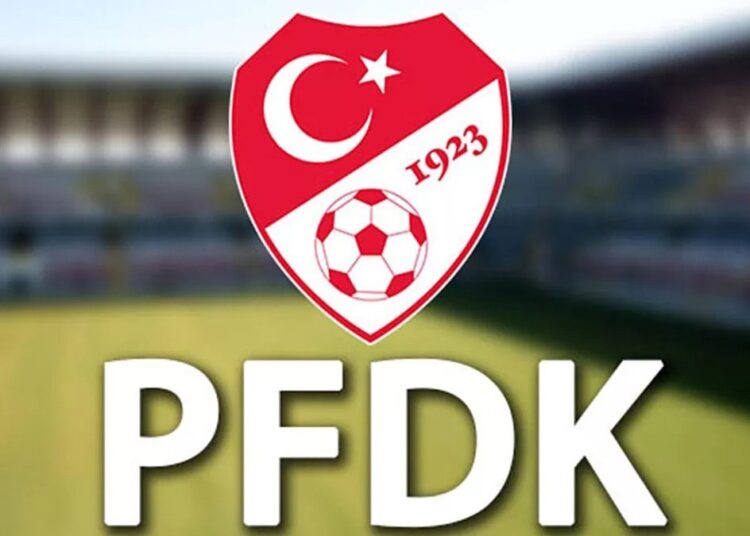 TFF ceza yağdırdı: Beşiktaş Başkanı Hasan Arat, PFDK'ya sevk edildi 1 TFF ceza yağdırdı: Beşiktaş Başkanı Hasan Arat, PFDK’ya sevk edildi
