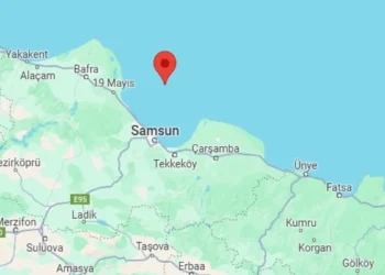 Samsunlular sahura depremle kalktı