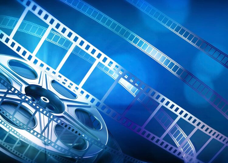 Beyaz perde ikisi yerli dokuz filmle renkleniyor