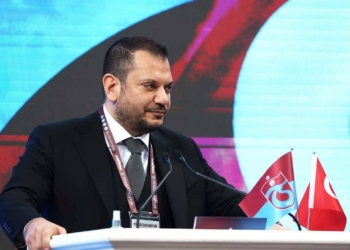 Trabzonspor Başkanı Ertuğrul Doğan'dan olaylı gece açıklaması: Yaşananlar seyircimizi tahrik etmiştir 7 Trabzonspor Başkanı Ertuğrul Doğan’dan olaylı gece açıklaması: Yaşananlar seyircimizi tahrik etmiştir