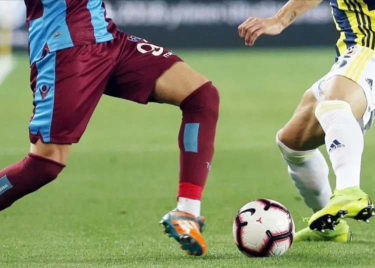 Trabzonspor-Fenerbahçe rekabetinde 135. randevu 1 Trabzonspor-Fenerbahçe rekabetinde 135. randevu