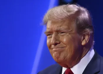 Donald Trump, dolandırıcılık davasında 10 gün içinde 175 milyon dolar ödemezse mal varlığına haciz gelecek 1 Donald Trump, dolandırıcılık davasında 10 gün içinde 175 milyon dolar ödemezse mal varlığına haciz gelecek