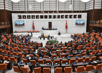 Vatandaş için olmayan kaynak, vekilin dil kursuna var