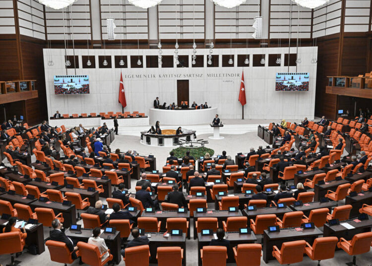 Vatandaş için olmayan kaynak, vekilin dil kursuna var
