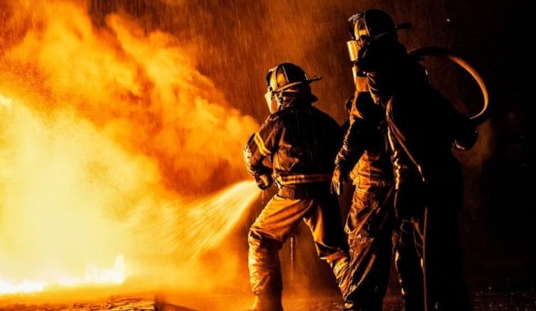 Bangladeş’te restorant yandı! 43 kişi feci şekilde can verdi