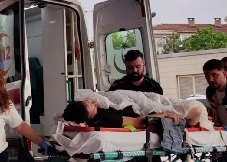 'Asmayı neden kestin' deyip yeğenine kurşun sıktı 1 ‘Asmayı neden kestin’ deyip yeğenine kurşun sıktı