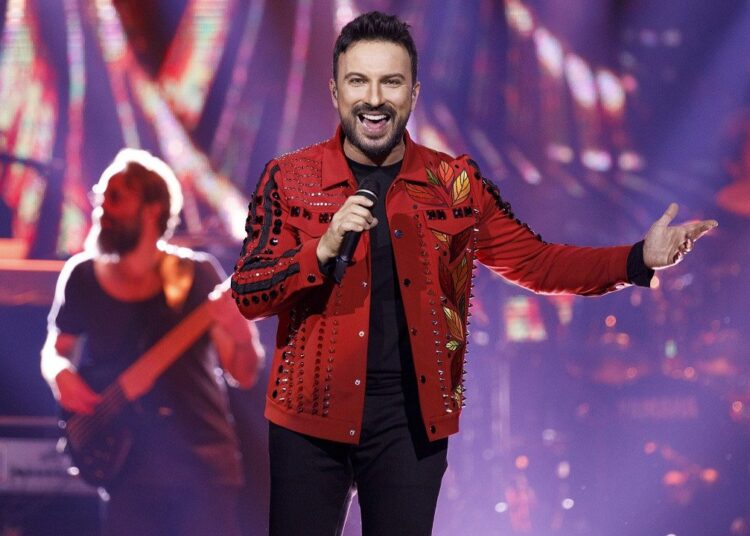Tarkan'dan yeni albüm müjdesi: Bitmek üzere... 1 Tarkan’dan yeni albüm müjdesi: Bitmek üzere…
