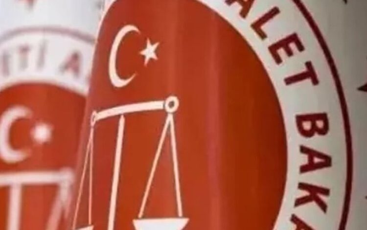 Adalet Bakanlığı Görevde Yükselme Sınavı'nda alınan 54 personelden 43'ü aynı sendika üyesi 1 Adalet Bakanlığı Görevde Yükselme Sınavı’nda alınan 54 personelden 43’ü aynı sendika üyesi