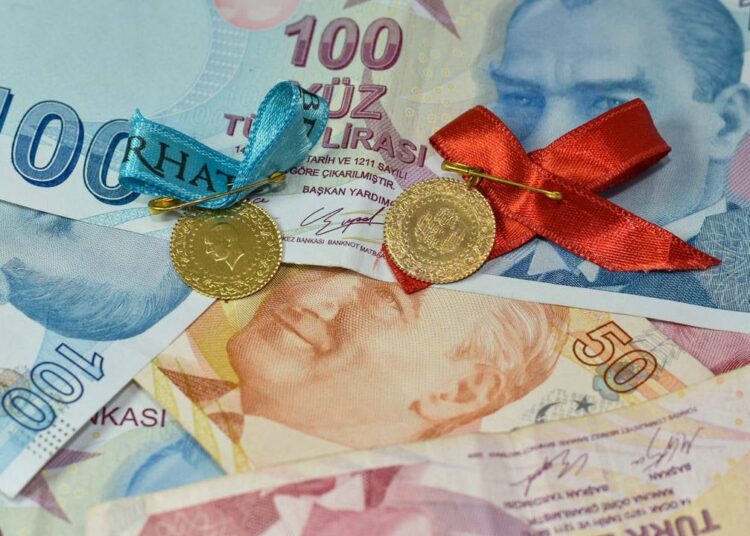 Gram altın rekora koşuyor 1 Gram altın rekora koşuyor