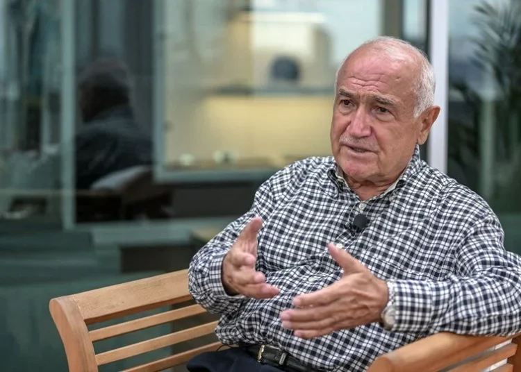 Cemil Çiçek: AK Parti'nin MR’ı çekiliyor, sonuca göre gereği yapılmalı! 1 Cemil Çiçek: AK Parti’nin MR’ı çekiliyor, sonuca göre gereği yapılmalı!