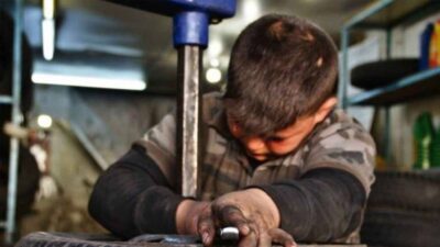 Türkiye'de 759 bin çocuk, bayramını çalışarak kutluyor
