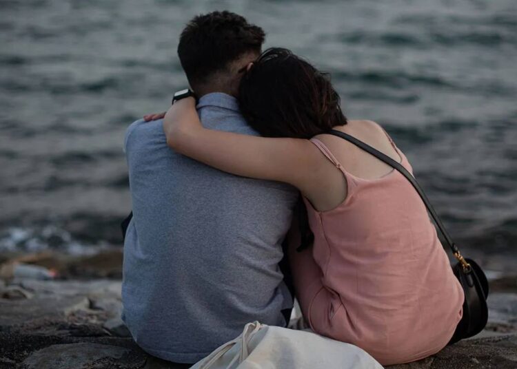 Araştırmacılara göre dokunmak ağrıyı, depresyonu ve kaygıyı azaltabiliyor 1 Araştırmacılara göre dokunmak ağrıyı, depresyonu ve kaygıyı azaltabiliyor