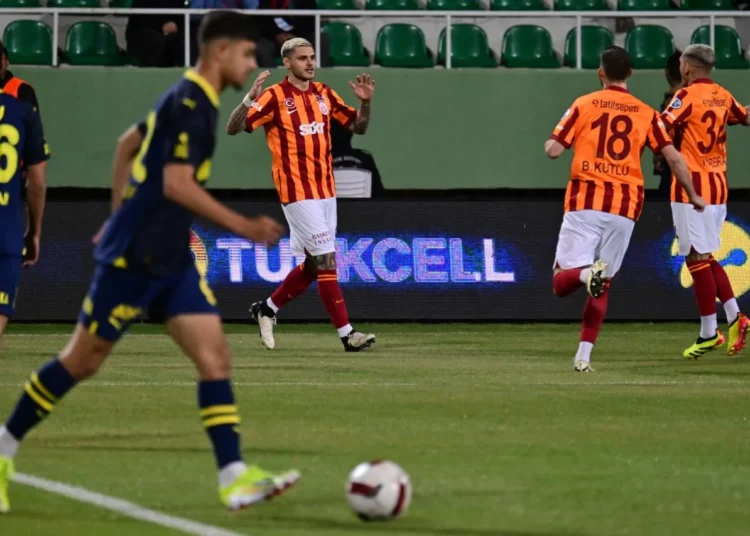 Dünya basını, Fenerbahçe'nin çekildiği Süper Kupa'yı böyle gördü 1 Dünya basını, Fenerbahçe’nin çekildiği Süper Kupa’yı böyle gördü