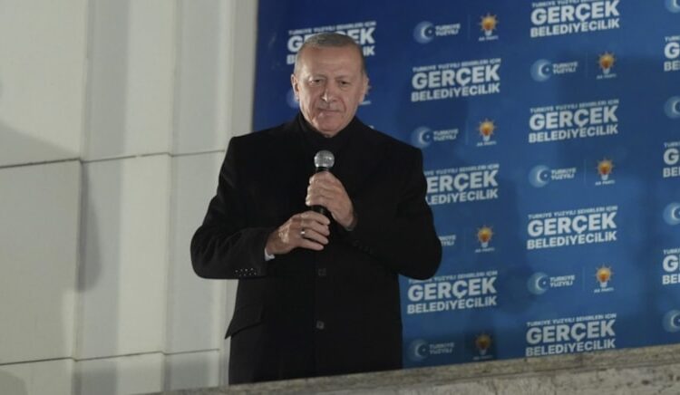Geleneksel balkon konuşması teselli etti 1 Geleneksel balkon konuşması teselli etti