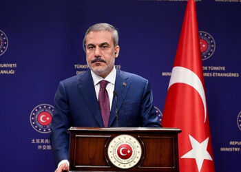 Hakan Fidan, Kavala ve Demirtaş şartı koşan Hollanda’ya gidiyor