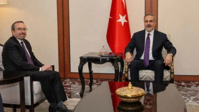 İsrail’in amacı İran’ı öne çekip 'soykırım'la suçlandığı Gazze’yi gözden kaçırmak 2 İsrail’in amacı İran’ı öne çekip 'soykırım'la suçlandığı Gazze’yi gözden kaçırmak