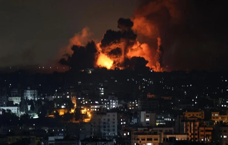 Hamas sözcüsü: Netanyahu koltuğunda kalabilmek için süreci uzatıyor