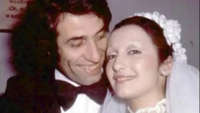 Gül Sunal'dan yıldönümü paylaşımı: İyi ki evlenmişiz değil mi Kemal? 1 Gül Sunal’dan yıldönümü paylaşımı: İyi ki evlenmişiz değil mi Kemal?