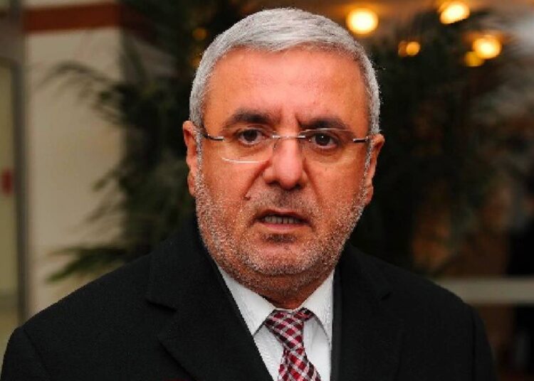 Mehmet Metiner: AK Parti, statükoyu savunan bir partiye dönüştü 1 Mehmet Metiner: AK Parti, statükoyu savunan bir partiye dönüştü