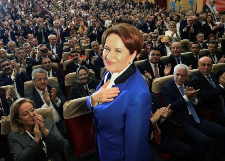 Meral Akşener İYİ Parti Genel Başkanlığı'na aday olmayacağını açıkladı 1 Meral Akşener İYİ Parti Genel Başkanlığı’na aday olmayacağını açıkladı