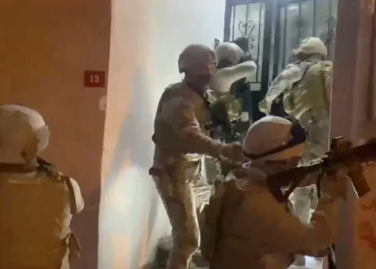 Sarallar’a bir operasyon daha! Hakkı Saral’ın devam ettirdiği yapı çökertildi 1 Sarallar’a bir operasyon daha! Hakkı Saral’ın devam ettirdiği yapı çökertildi