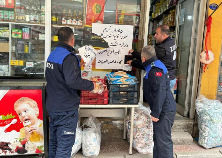 CHP’ye geçen belediyelerde Arapça tabela operasyonu 1 CHP’ye geçen belediyelerde Arapça tabela operasyonu