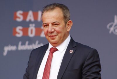 CHP’ye geçen belediyelerde Arapça tabela operasyonu 3 CHP’ye geçen belediyelerde Arapça tabela operasyonu