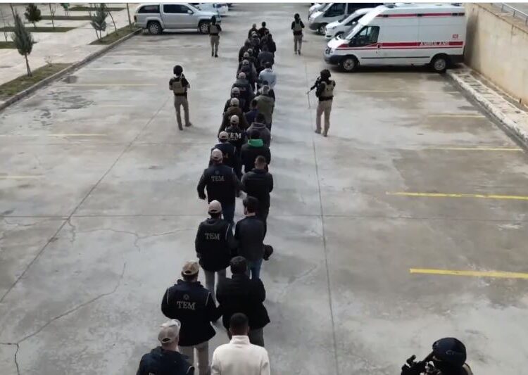 Van protestolarına 340 gözaltı