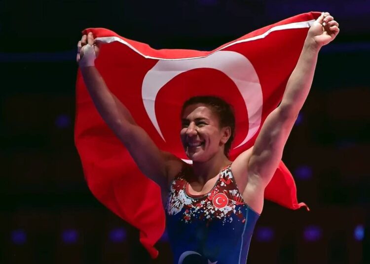 Milli güreşçi Yasemin Adar Yiğit, olimpiyat kotası kazandı 1 Milli güreşçi Yasemin Adar Yiğit, olimpiyat kotası kazandı