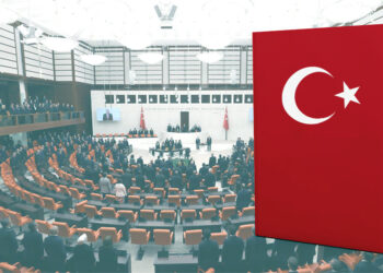 Mümtaz’er Türköne yazdı I Yeni anayasanın kime, ne faydası var?