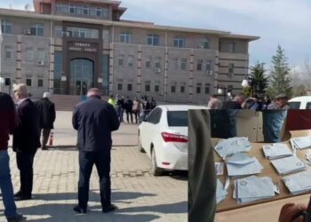 Yozgat Yerköy’de okulda dolapların içinde yırtılmış oy pusulaları bulundu