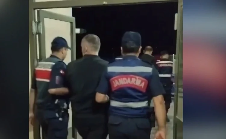 Çanakkale’de sürat teknesiyle yurt dışına kaçmaya çalışırken yakalandılar