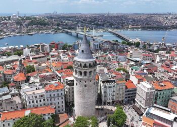 Galata Kulesi yeniden ziyarete açıldı 3 Galata Kulesi yeniden ziyarete açıldı