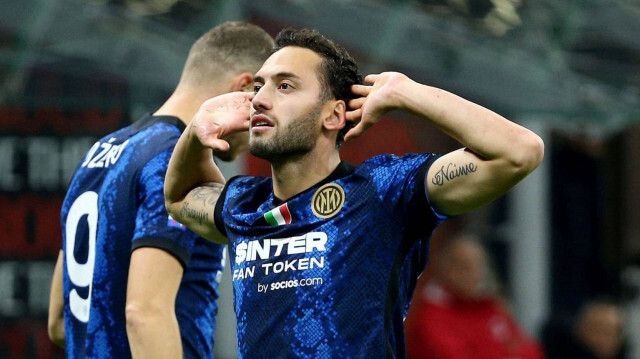 Hakan Çalhanoğlu’ndan derbi itirafı: Galatasaray-Fenerbahçe maçına gelmeyi çok istedim ama 1 Hakan Çalhanoğlu’ndan derbi itirafı: Galatasaray-Fenerbahçe maçına gelmeyi çok istedim ama