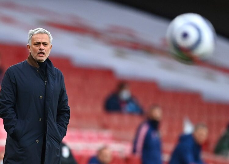 Jose Mourinho'dan geleceğine ilişkin flaş açıklama: Takım ismi verdi 1 Jose Mourinho’dan geleceğine ilişkin flaş açıklama: Takım ismi verdi