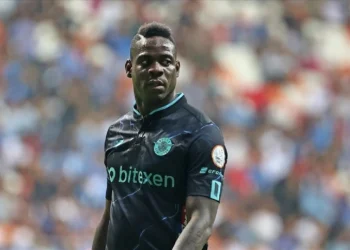 Mario Balotelli gözyaşlarıyla veda etti