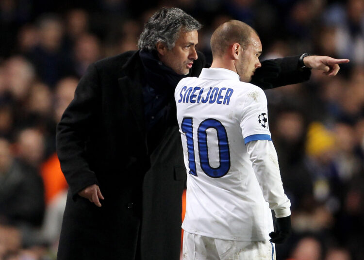 Eski Galatasaraylı Sneijder'den Mourinho ve Fenerbahçe açıklaması 1 Eski Galatasaraylı Sneijder’den Mourinho ve Fenerbahçe açıklaması