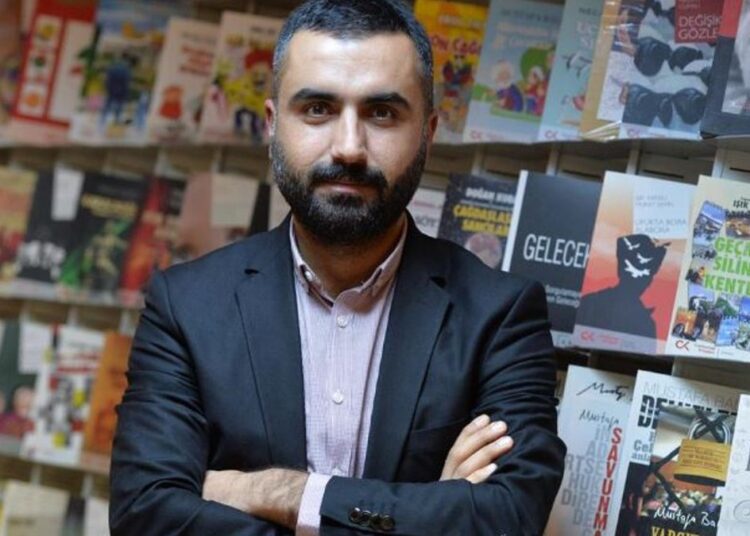 3 aydır tutuklu olan gazeteci Alican Uludağ hakkında tahliye kararı 1 Sinan Ateş cinayetinin tutuklusu şikayet etti, gazeteciye soruşturma açıldı