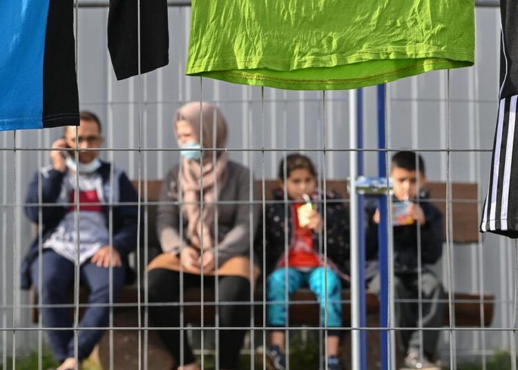 Almanya'daki Türk sığınmacıların sayısı yüzde 51 arttı: İlk üç ayda 449 kişi sınırdışı edildi 1 Almanya’daki Türk sığınmacıların sayısı yüzde 51 arttı: İlk üç ayda 449 kişi sınırdışı edildi