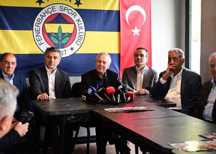 Aziz Yıldırım'ın yönetim kurulu listesi belli oldu 1 Aziz Yıldırım’ın yönetim kurulu listesi belli oldu