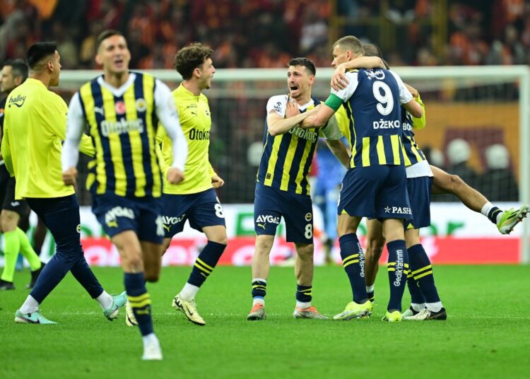 Safa Kar yazdı I Fenerbahçe’ye derbi tesellisi 1 Safa Kar yazdı I Fenerbahçe’ye derbi tesellisi