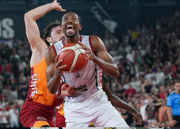 Galatasaray’ı eleyen Pınar Karşıyaka yarı finalde 1 Galatasaray’ı eleyen Pınar Karşıyaka yarı finalde