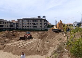 İnşaat kazısı sırasında elleri ve ayakları bağlı ceset bulundu