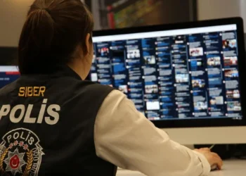 Cinsel içerikli çocuk görüntüleri indirenlere operasyon: 156 gözaltı