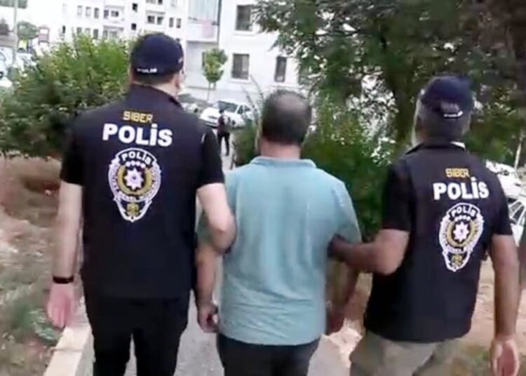300 milyon dolarlık sanal bahis çetesine operasyon: 89 gözaltı