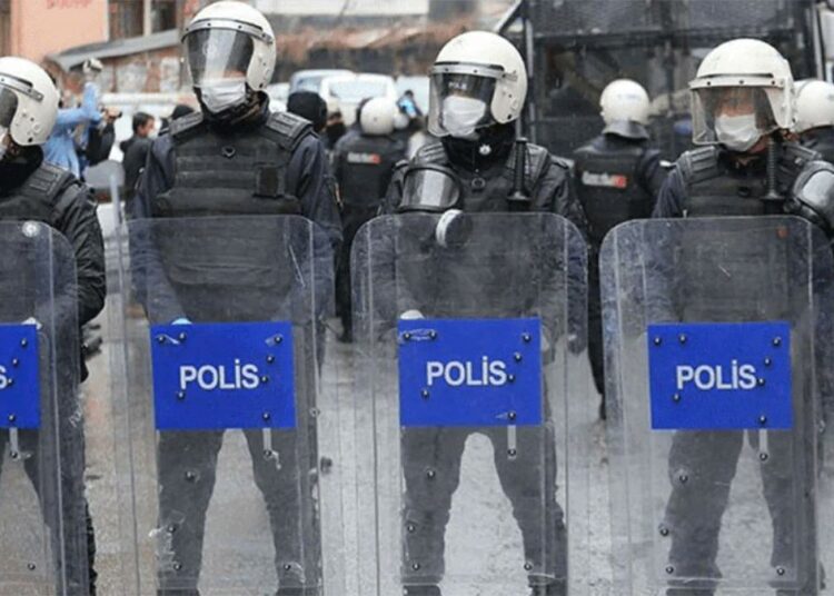 14 ilde tüm gösteri ve eylemler yasaklandı