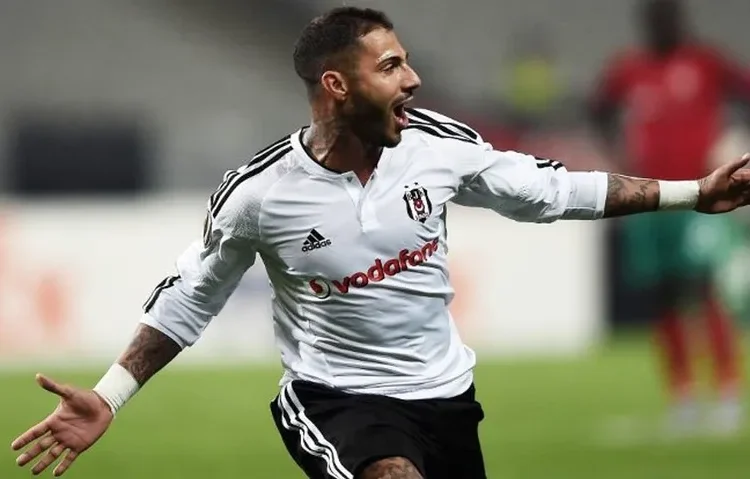 Türkiye’ye gelen Quaresma’dan Santos itirafı: ‘Beni Beşiktaş’a istedi’