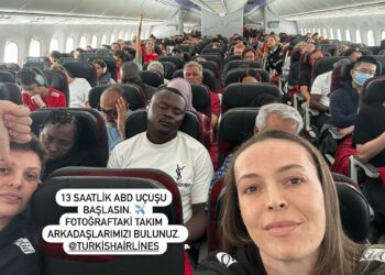 Filenin Sultanları 13 saatlik ABD uçuşunu ekonomi sınıfında yaptı! Federasyon ve THY birbirine girdi