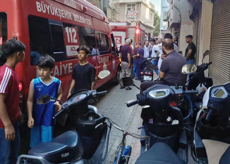11 yaşındaki çocuk işçi, asansör kabiniyle duvar arasında sıkışarak hayatını kaybetti 1 11 yaşındaki çocuk işçi, asansör kabiniyle duvar arasında sıkışarak hayatını kaybetti